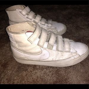 Nike Velcro Retro Sneakers